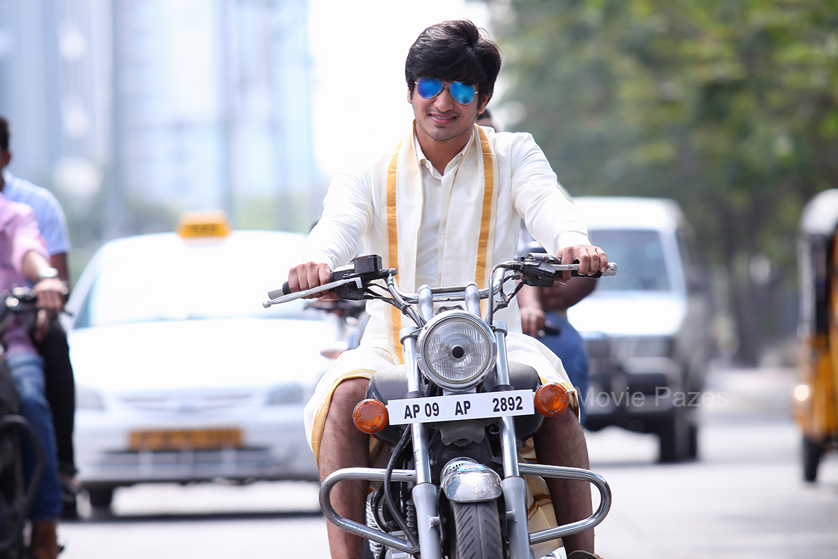 Ekkadiki Pothavu Chinnavada Stills